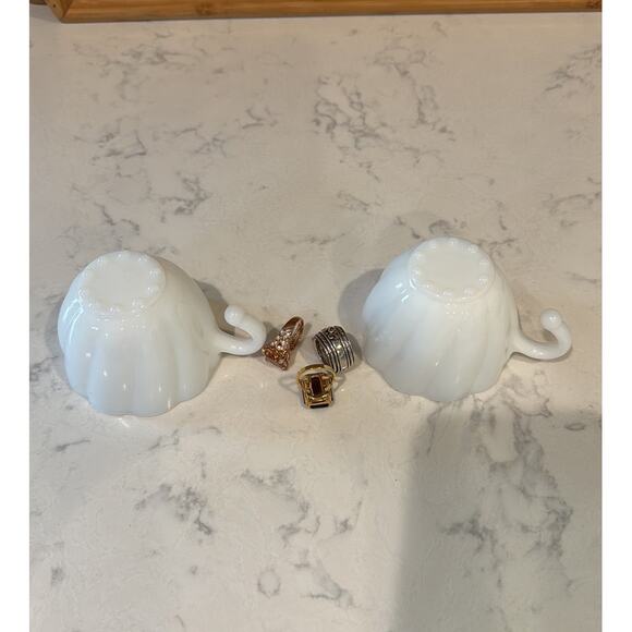 vintage milk glass punch cups 2 Hazel-Atlas Glass Company's Alpine White Swirl - Picture 4 of 7